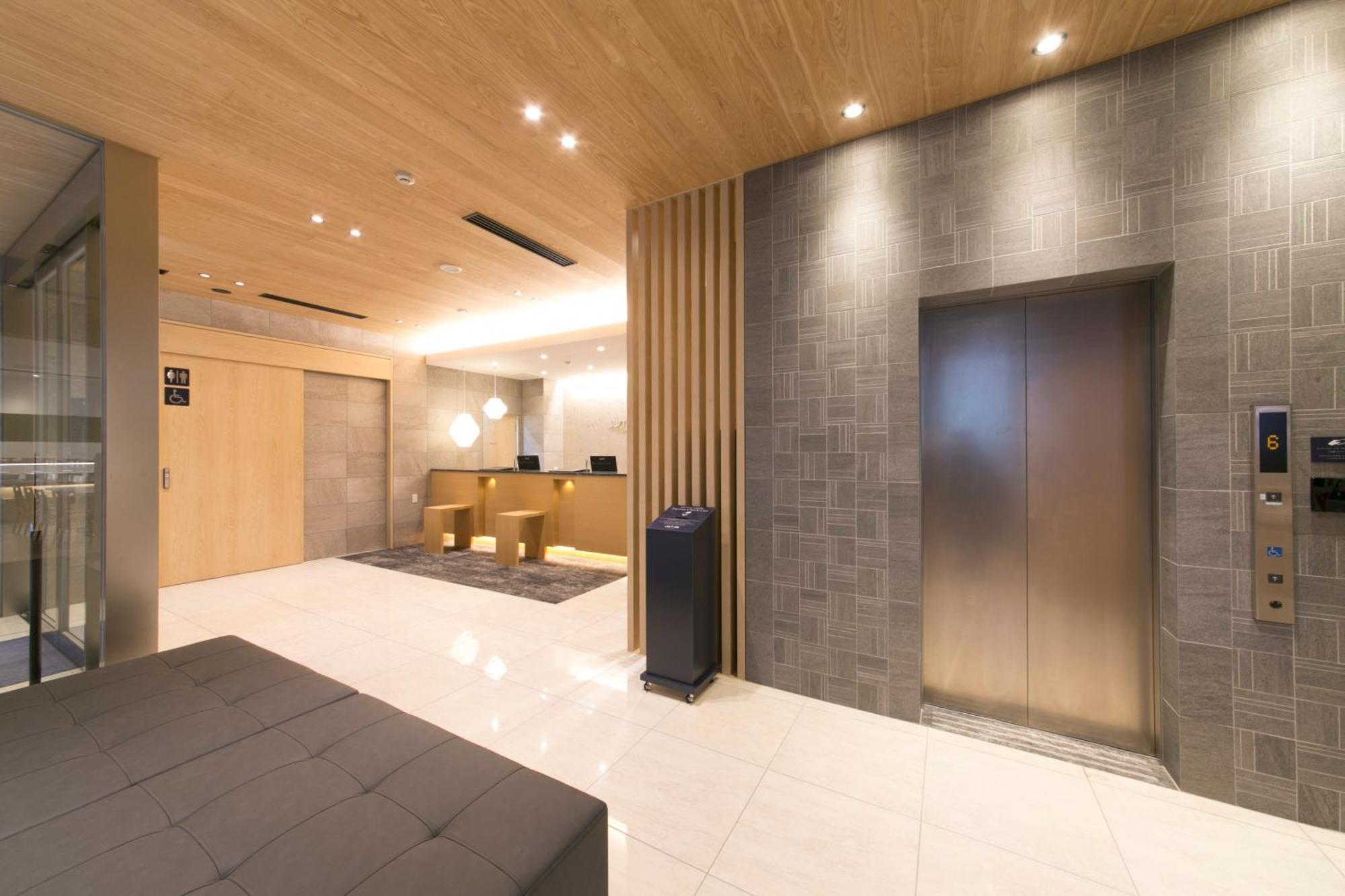 Just Inn Premium Nagoya Station Экстерьер фото